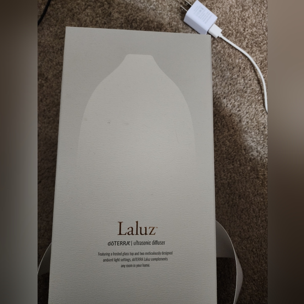 *NEW* doTERRA Laluz diffuser with essential oils